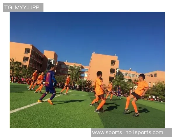 深圳翠园中学足球队奋勇拼搏展现青春风采助力校园体育文化发展